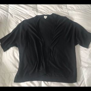 Short-sleeve open-front cardigan/shrug